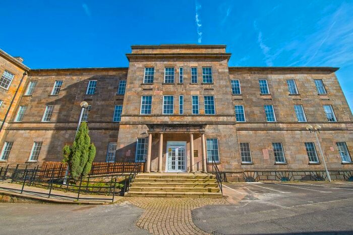 3 Bedroom Flat To Rent In Bed Flat - &#; Pcm - Sheffield, S6