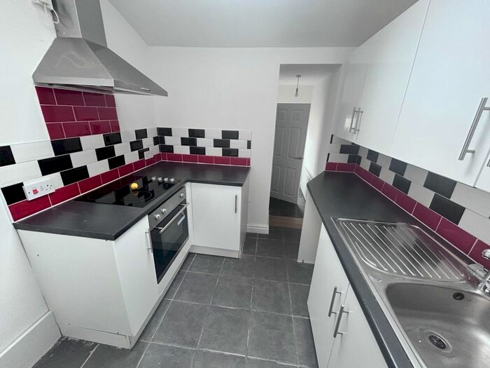 1 Bedroom Flat To Rent In City Road, Orrell, Wigan, WN5