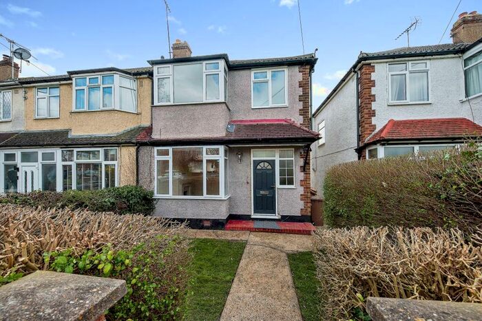 3 Bedroom House To Rent In Sundon Park, LU3