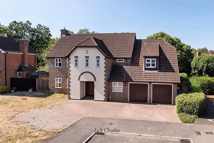 5 Bedroom Detached House For Sale In Ely Gardens, Tonbridge, TN10
