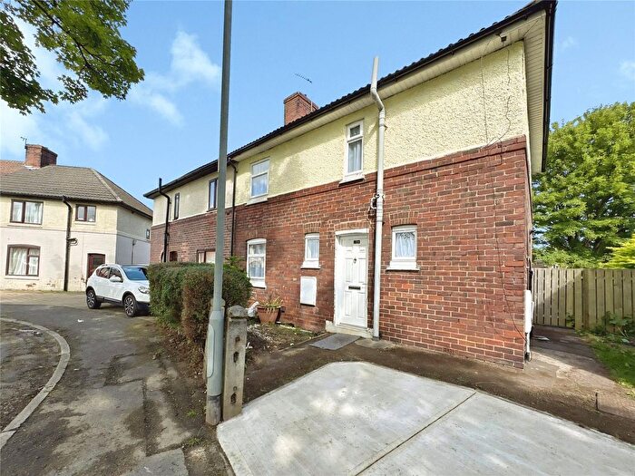 3 Bedroom Semi-Detached House To Rent In Waverley Avenue, Doncaster, South Yorkshire, DN4