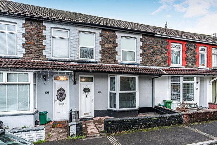 3 Bedroom Terraced House For Sale In Gwilym Street, Rhydyfelin, CF37