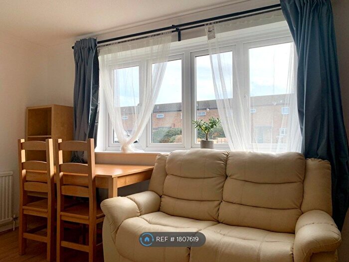 1 Bedroom Maisonette To Rent In Tiverton Way, Cambridge, CB1