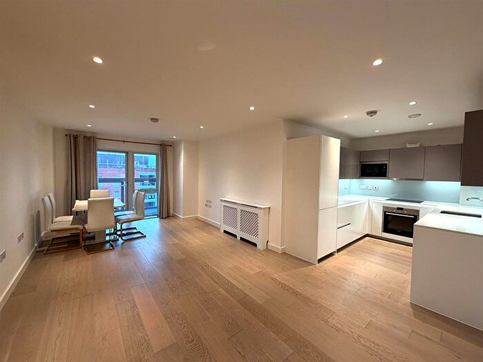 3 Bedroom Property To Rent In Collins Building, Wilkinson Close, Cricklewood, London, NW2