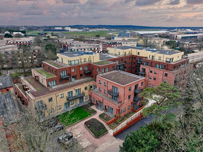 2 Bedroom Apartment To Rent In Farnborough Road, Farnborough, GU14