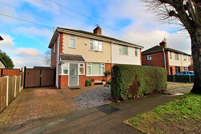 3 Bedroom Semi Detached House For Sale In Townsend Road, Rugby, CV21