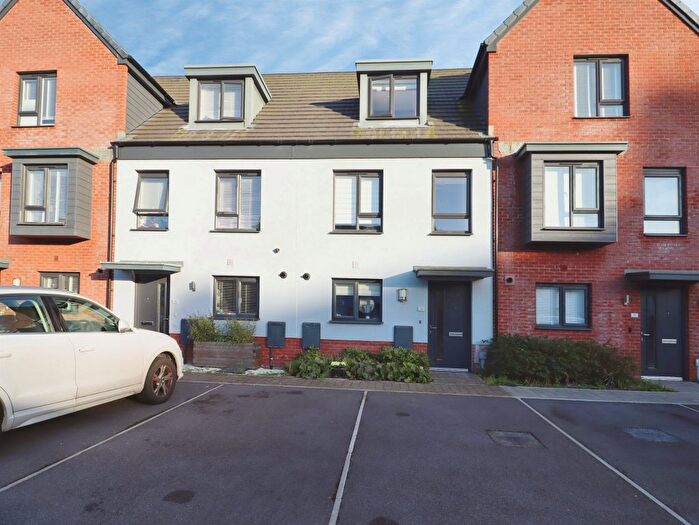 3 Bedroom Terraced House For Sale In Heol Ty Draw, Barry, CF62