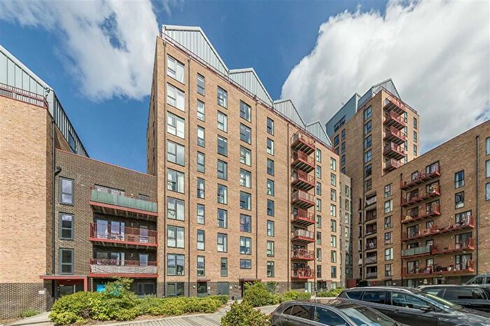 1 Bedroom Flat To Rent In Greenwich High Road, Greenwich, SE10