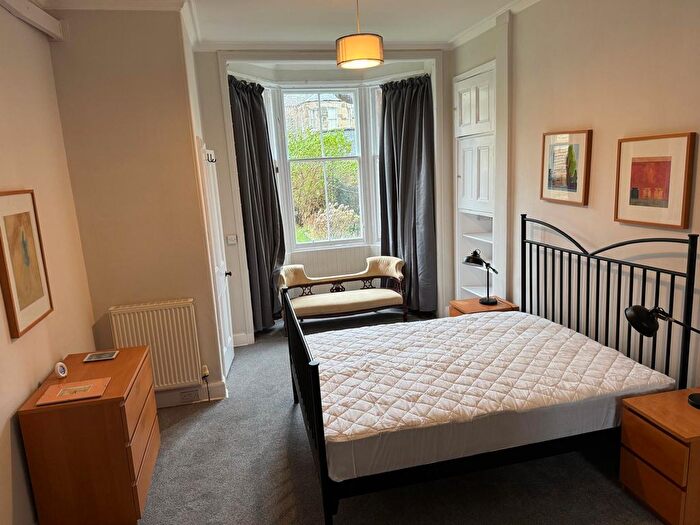 1 Bedroom Flat To Rent In Springvalley Terrace, Edinburgh, EH10