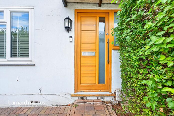 4 Bedroom Terraced House For Sale In Albury Road, Merstham, Redhill, RH1