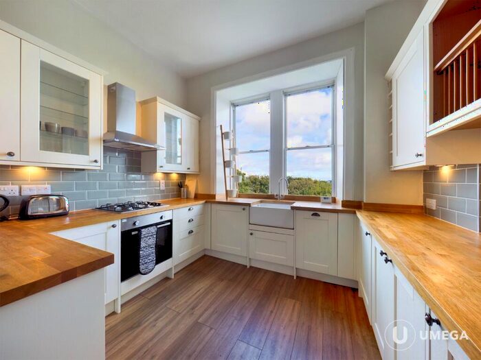 1 Bedroom Flat To Rent In Bruntsfield Terrace, Bruntsfield, Edinburgh, EH10