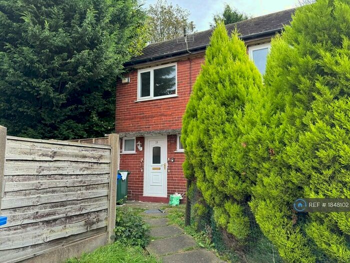 2 Bedroom End Of Terrace House To Rent In Grasmere Avenue, Heywood, OL10