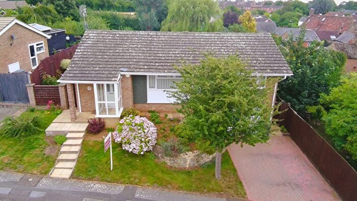 3 Bedroom Detached Bungalow For Sale In Old Barn Close, Gawcott, Buckingham, MK18