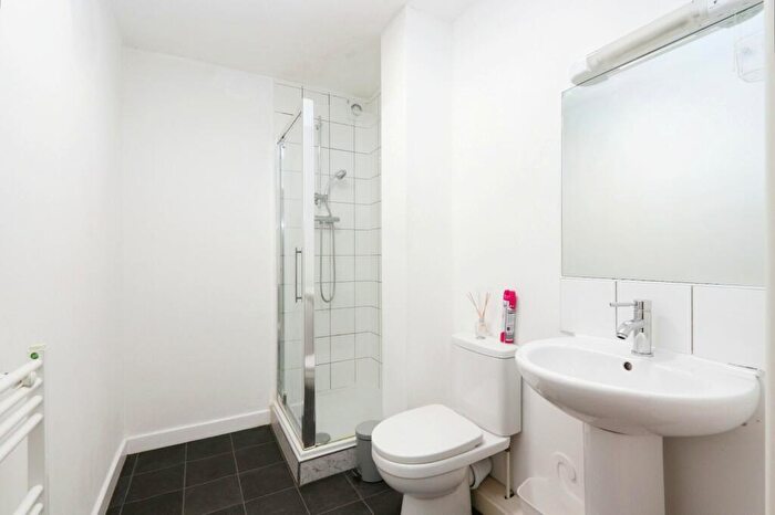 1 Bedroom Apartment For Sale In Oxford Street, Sheffield, South Yorkshire, S6