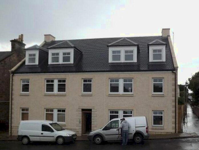 2 Bedroom Flat To Rent In Hill Street, Dunfermline, KY12