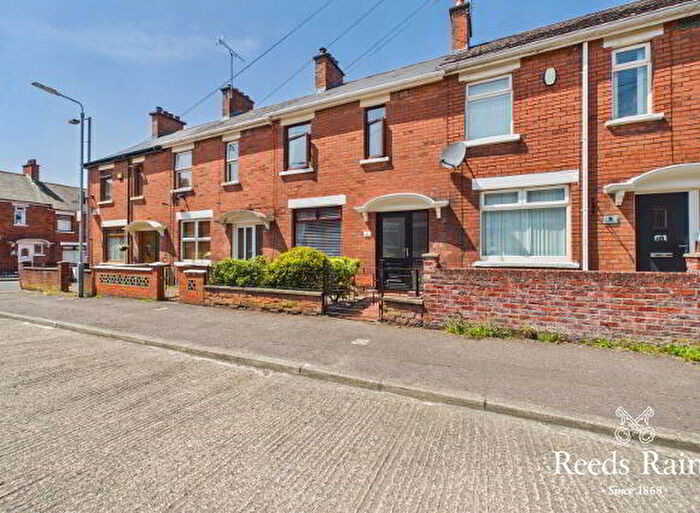 3 Bedroom Mid Terraced House For Sale In Sefton Park, Belfast, BT4