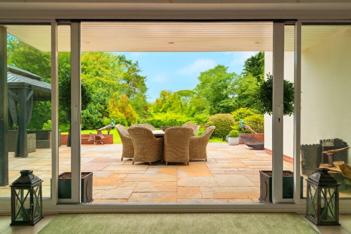 6 Bedroom Detached House For Sale In Chester High Road, Neston, Cheshire, CH64