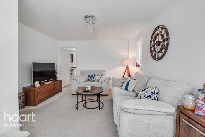 3 Bedroom Semi-Detached House For Sale In Castle Way, Newport, NP10