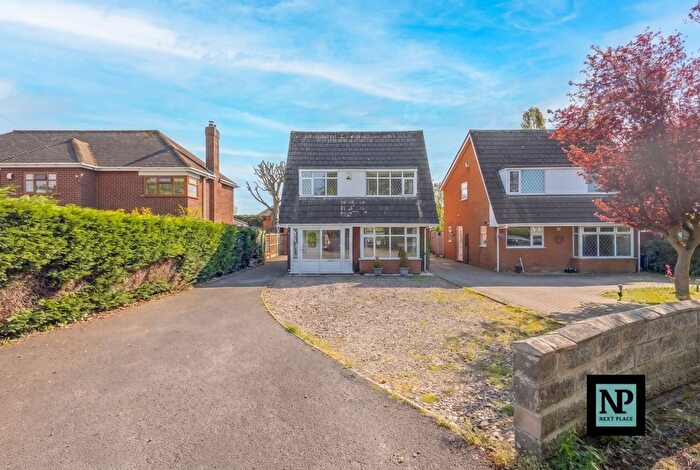 4 Bedroom Detached House For Sale In Watling Street, Mile Oak, B78