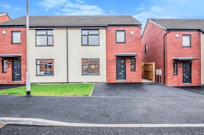 3 Bedroom House To Rent In Vale Grove, Stockport, Greater Manchester, SK5