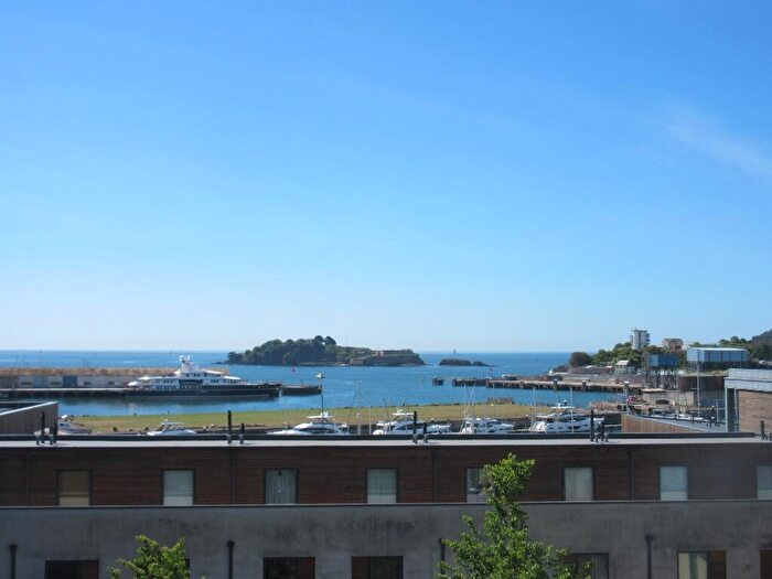 2 Bedroom Apartment For Sale In Hobart Street, Plymouth, Devon, PL1