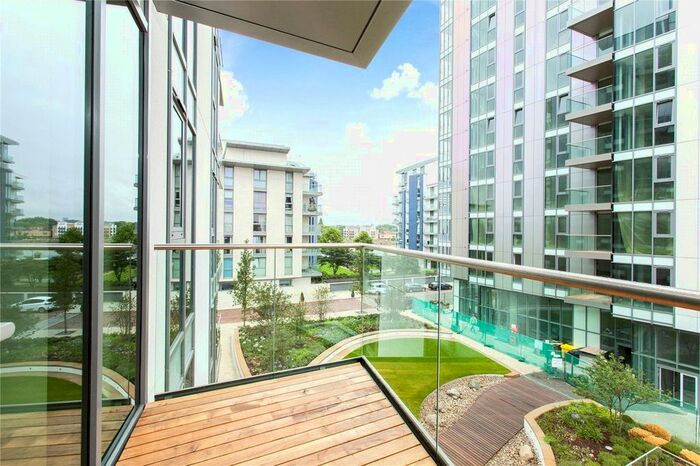 2 Bedroom Flat To Rent In Eastfields Avenue, London, SW18