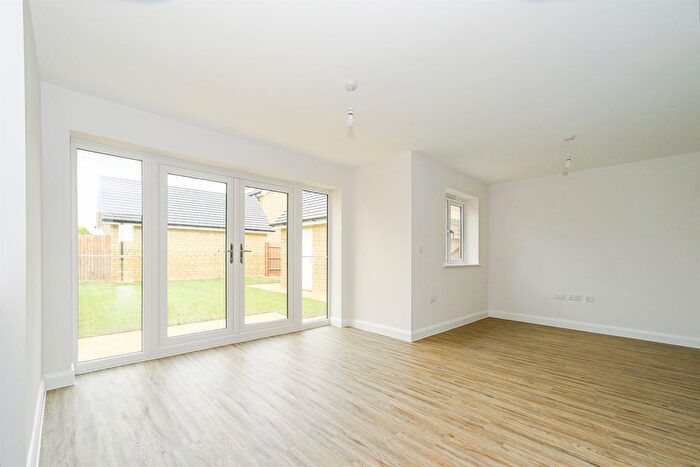 4 Bedroom Detached House For Sale In Great Somerford, Chippenham, SN15