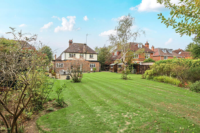 3 Bedroom Detached House For Sale In New Park Road, Cranleigh, GU6