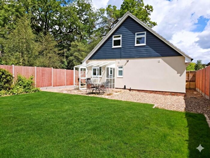 4 Bedroom Detached House For Sale In Honey Hill, Wokingham, RG40