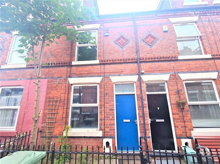 3 Bedroom Terraced House To Rent In Harcourt Terrace, Nottingham, Nottinghamshire, NG3