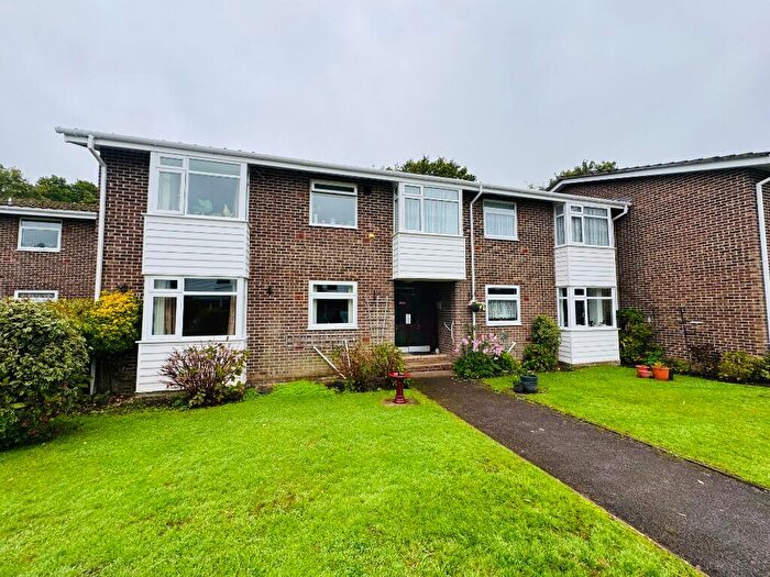 2 Bedroom Flat To Rent In Anfield Court, Anfield Close, Fair Oak, SO50