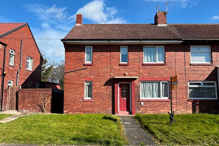 3 Bedroom Semi Detached House For Sale In Cotswold Drive, Whitley Bay, Tyne And Wear, NE25