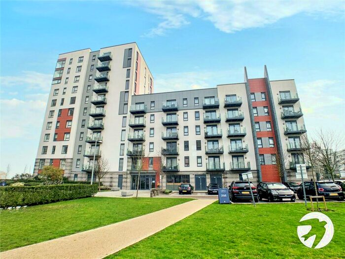 1 Bedroom Flat To Rent In Pearl Lane, Gillingham, ME7