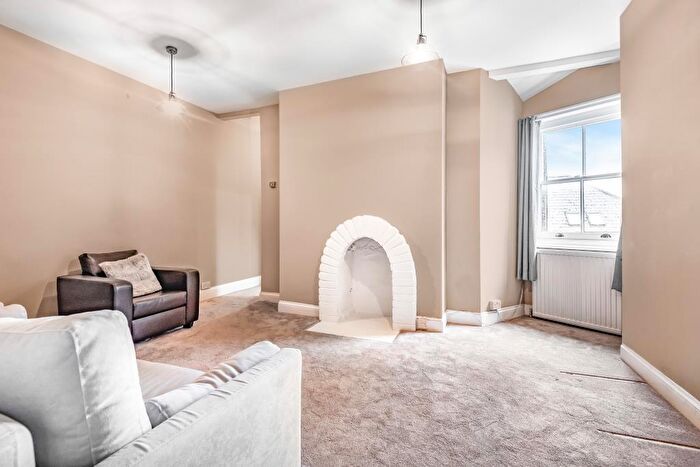 1 Bedroom Apartment To Rent In Allitsen Road, St John`s Wood, NW8