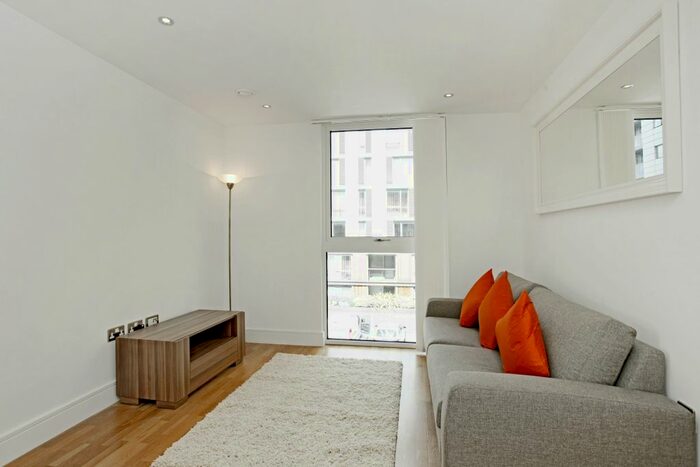 1 Bedroom Flat To Rent In Dowells Street, London, SE10