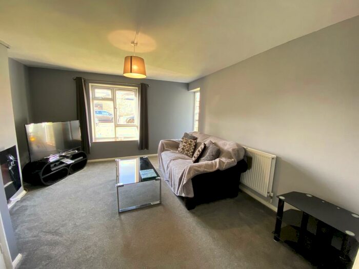 1 Bedroom Apartment To Rent In Everest Way, Hemel Hempstead, HP2