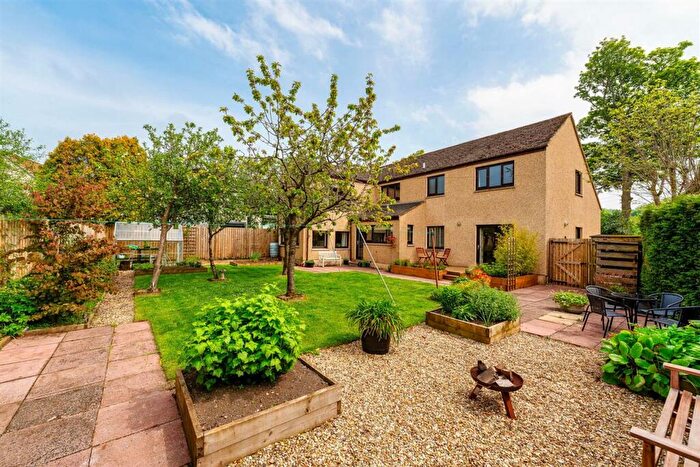 5 Bedroom Detached House For Sale In The Loan, Torphichen, EH48