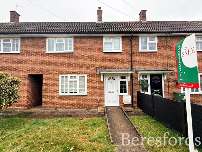 3 Bedroom Terraced House For Sale In Broadhurst Walk, Rainham, RM13