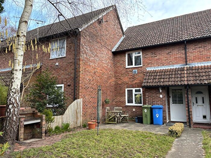 1 Bedroom Maisonette To Rent In Morval Close, Farnborough, GU14