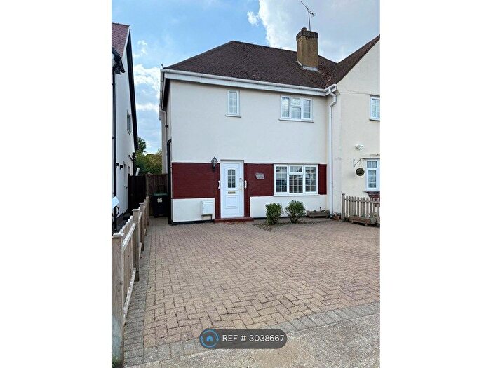 3 Bedroom Semi-Detached House To Rent In Grange Road, Chessington, KT9