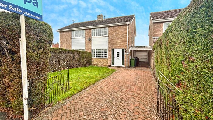 3 Bedroom Semi-Detached House For Sale In Antrim Road, Lincoln, LN5