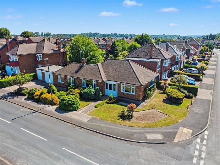 3 Bedroom Detached Bungalow For Sale In Grangewood Road, Wollaton, NG8