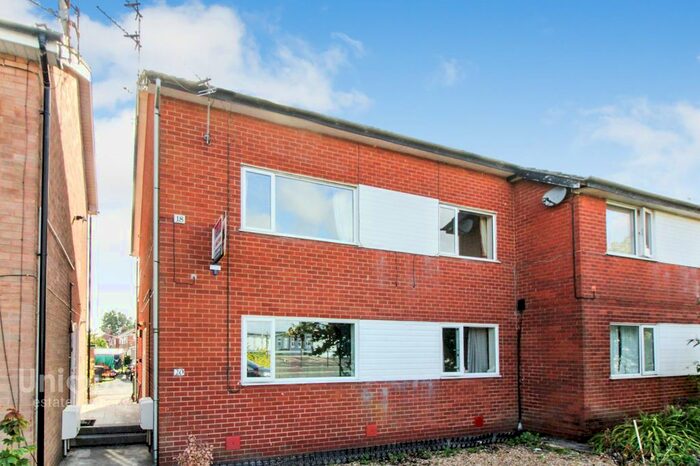 2 Bedroom Flat To Rent In Shepherd Road, Lytham St. Annes, Lancashire FY8