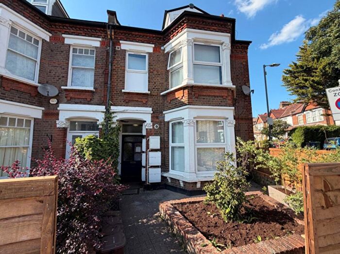 2 Bedroom Flat To Rent In Mountfield Road, Finchley, N3