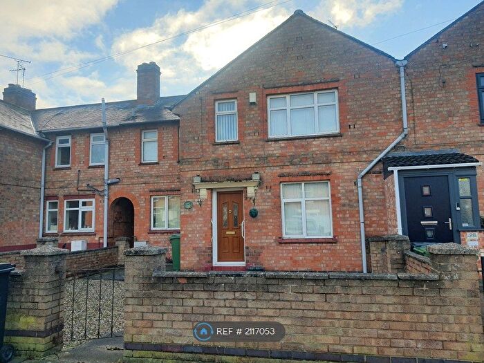 4 Bedroom Terraced House To Rent In Harlaxton Street, Leicester, LE3