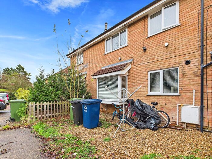2 Bedroom Semi Detached House For Sale In Alder Close, Eaton Ford, St. Neots, PE19