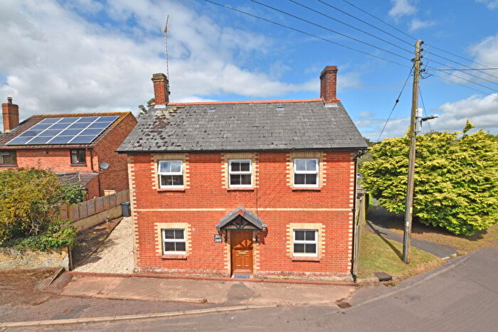 3 Bedroom Detached House For Sale In Kentisbeare, Cullompton, EX15