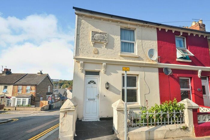 3 Bedroom Semi-Detached House To Rent In Clarendon Place, Dover, Kent CT17