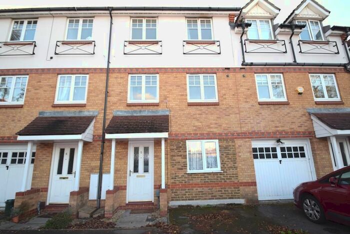 4 Bedroom Terraced House To Rent In Lantern Way, West Drayton, UB7