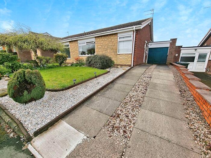 2 Bedroom Bungalow For Sale In Kidderminster Drive, Chapel Park, NE5